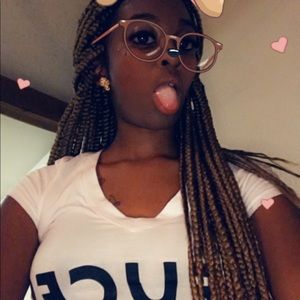 Meet your Posher, Keyana